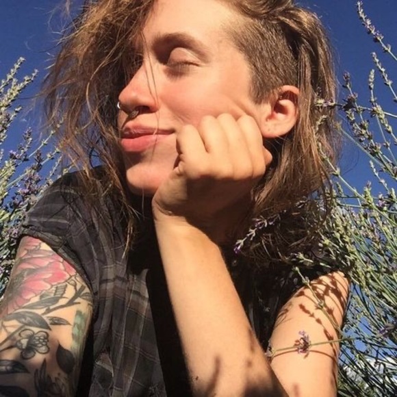 Meet your Posher, Mara - Picture 1 of 1